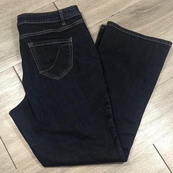 Lane Bryant Mid-Rise Dark Wash Bootcut Jeans size 16 - Picture 1 of 8